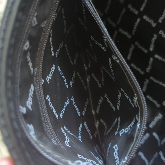 Ponte Classic Black Leather Minimalist Tote with Gold-Toned Detail - Picture 14 of 16